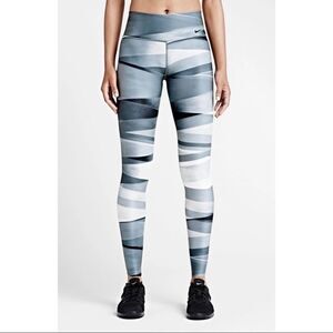 Nike Legend 2.0 Ribbon Wrap Active Leggings Size M